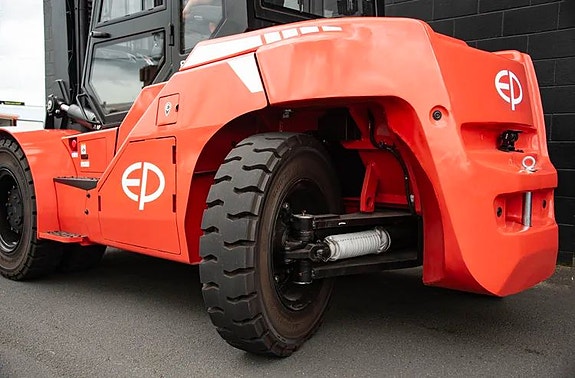 EP EFL803-HV-6 - 8 t elektrisk truck med lithium batteri - På vei til lager! SJEKK PRISEN! 4 of 5
