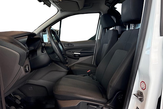 Ford Transit Connect 10 of 22
