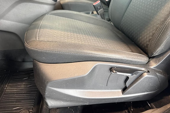 Ford Transit Connect 15 of 22