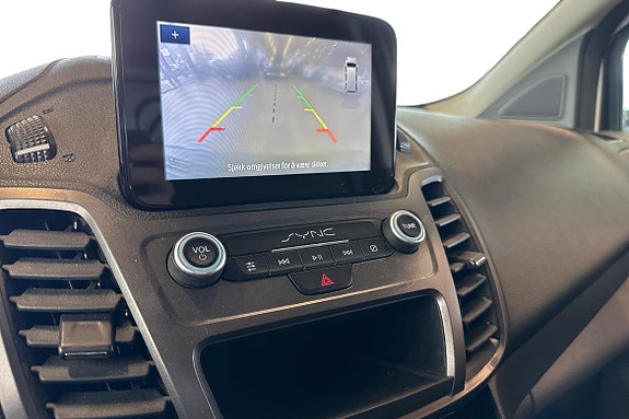 Ford Transit Connect 11 of 22
