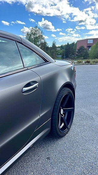 Mercedes-Benz SL55 13 of 17