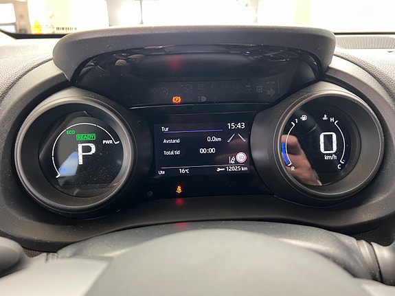 Toyota Yaris 11 of 25