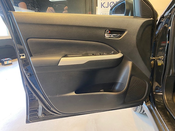 Suzuki Vitara 15 of 30