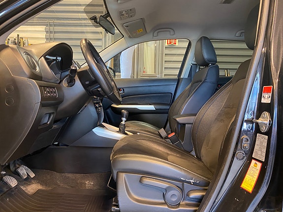 Suzuki Vitara 16 of 30