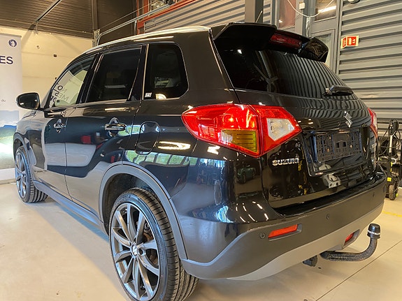 Suzuki Vitara 6 of 30