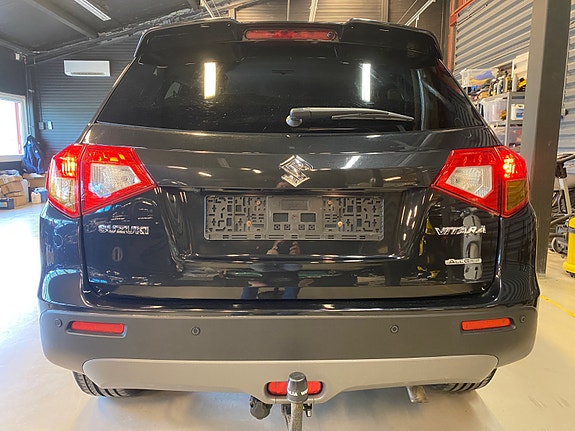 Suzuki Vitara 7 of 30
