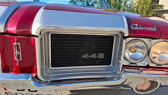Oldsmobile Cutlass 3 of 27