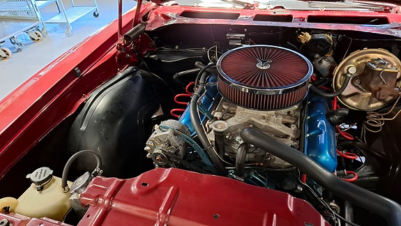 Oldsmobile Cutlass 18 of 27