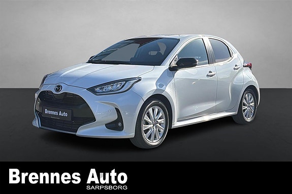 Mazda 2 3 of 5