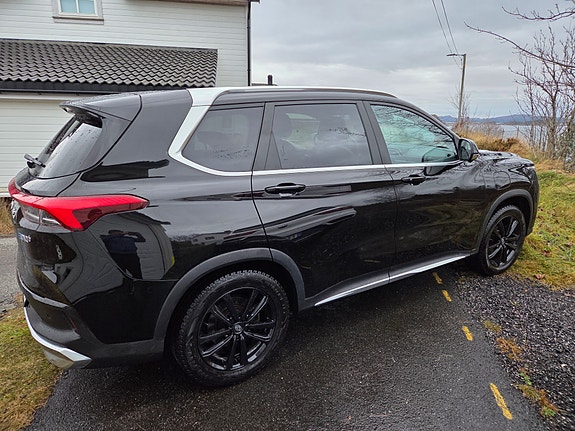 Maxus Euniq 6 2 of 23