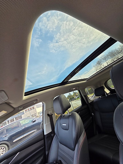 Maxus Euniq 6 14 of 23