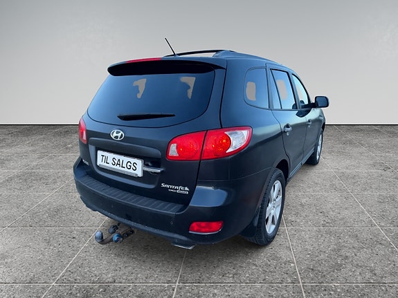 Hyundai Santa Fe 13 of 26