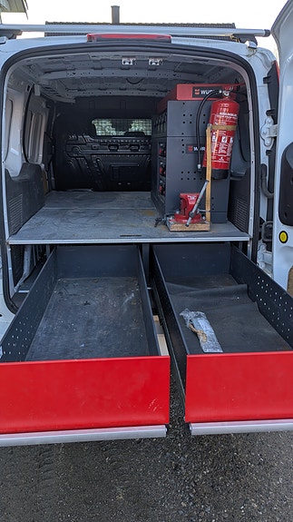 Ford Transit Connect 10 of 19