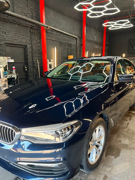 BMW 530e 7 of 30