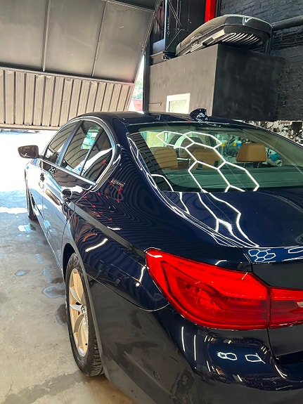 BMW 530e 16 of 30