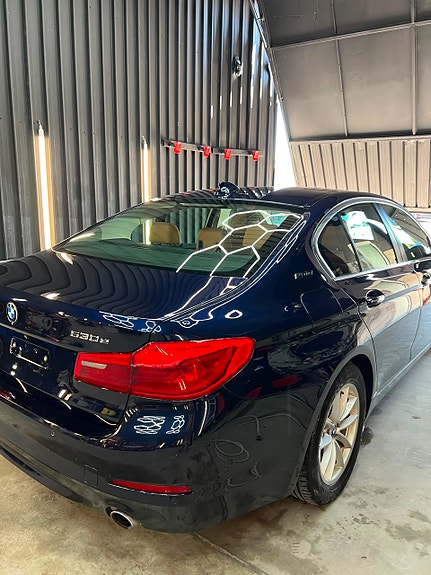 BMW 530e 27 of 30