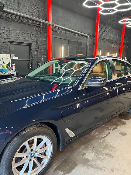 BMW 530e 13 of 30