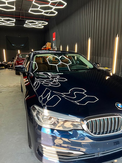 BMW 530e 28 of 30