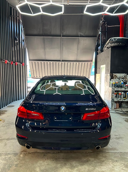 BMW 530e 24 of 30