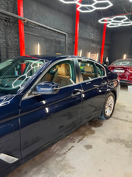BMW 530e 15 of 30