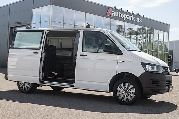 Volkswagen Transporter 2 of 27