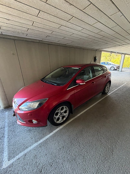 Ford Focus 2 of 5