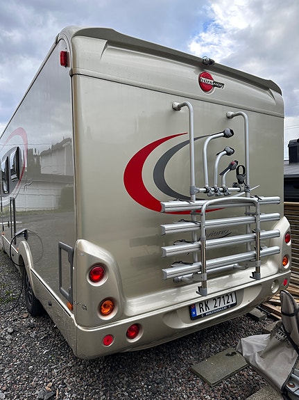 Bürstner I 684 2 of 5