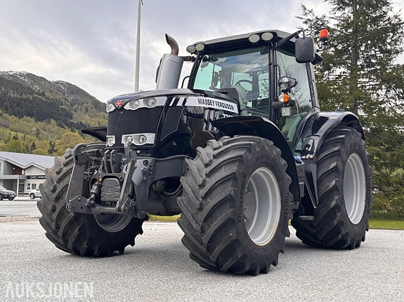 Massey Ferguson 7718