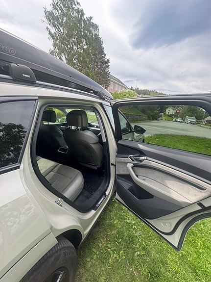 Audi e-tron 20 of 24