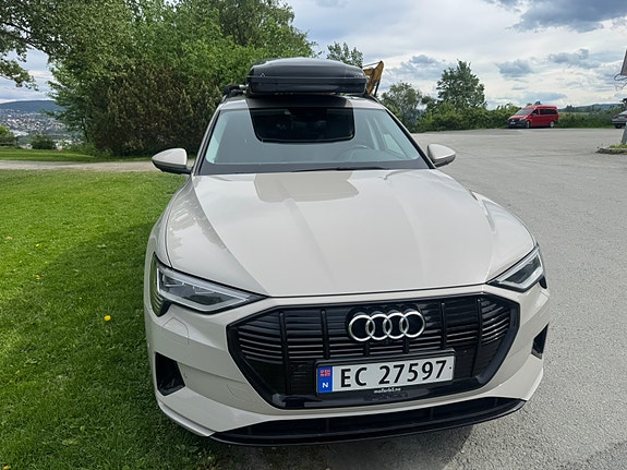 Audi e-tron 3 of 24