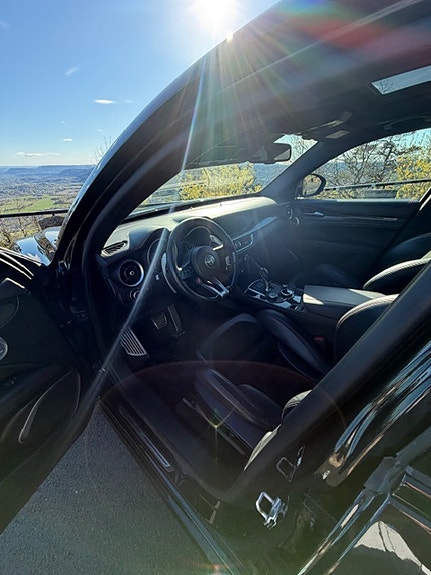 Alfa Romeo Stelvio Quadrifoglio 14 of 20