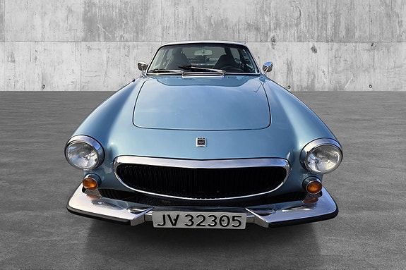 Volvo P1800 3 of 5