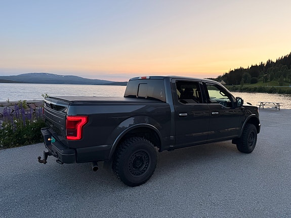 Ford F-150 5 of 5