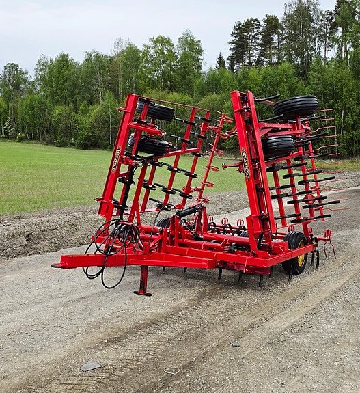 Meget fin og bra Väderstad NZG 6M harv med hydrauliske sloddeplanker