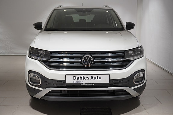 Volkswagen T-Cross 2 of 5