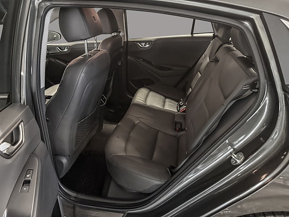 Hyundai IONIQ 28 of 30