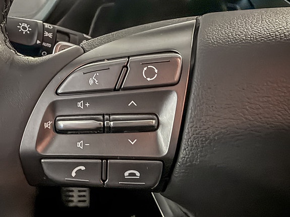 Hyundai IONIQ 15 of 30