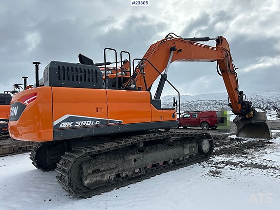 Doosan DX300LC-7 gravemaskin m/ GPS, 3 skuffer og rototilt. SE VIDEO 5 of 5