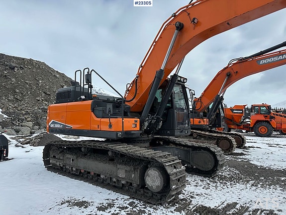 Doosan DX300LC-7 gravemaskin m/ GPS, 3 skuffer og rototilt. SE VIDEO 3 of 5
