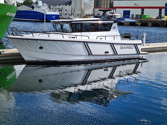 - NY- SARGO 36 - BAKDØR - SIDEPORT - TAXIBÅT -