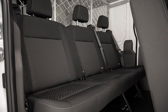 Ford Transit 18 of 23