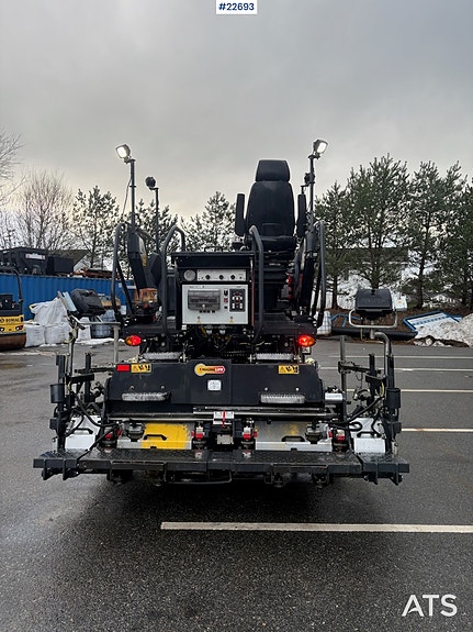 Bomag BF300 P-2 Asfaltutlegger – 905 timer - GPS 2 of 5