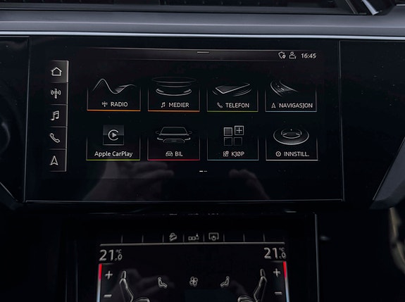 Audi e-tron 13 of 16