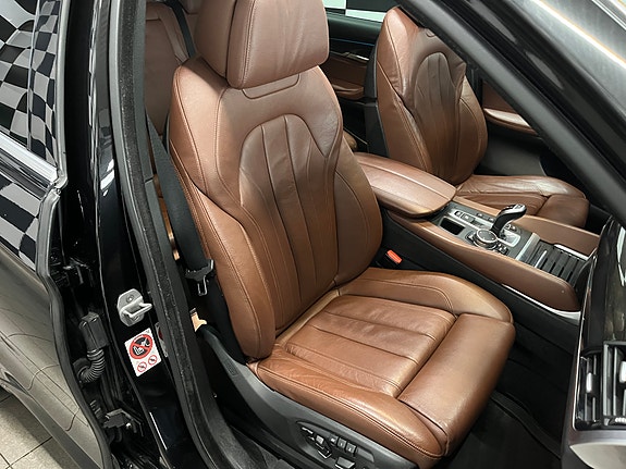 BMW X6 23 of 30