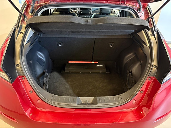 Nissan Leaf 8 of 8