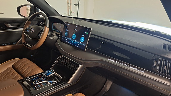BYD Tang 13 of 19
