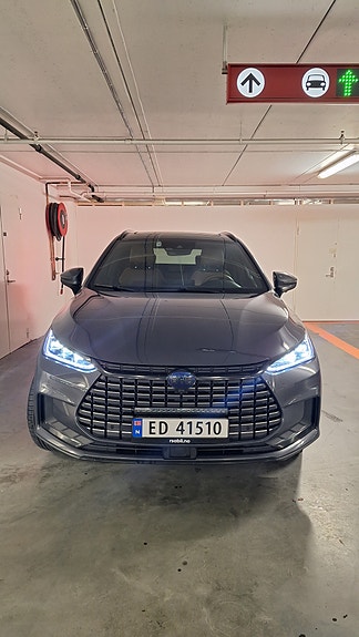 BYD Tang 9 of 19