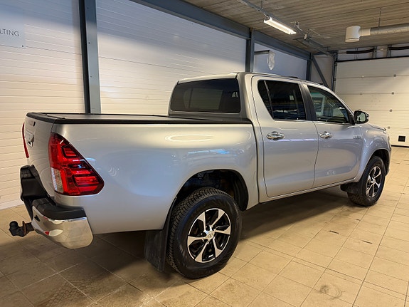 Toyota HiLux 5 of 28