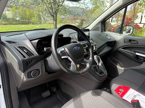 Ford Transit Connect 7 of 17
