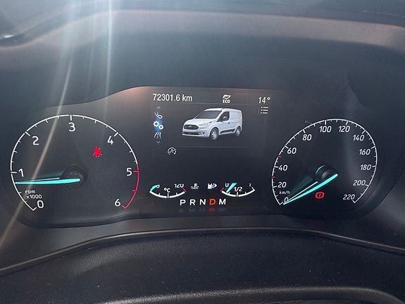 Ford Transit Connect 9 of 17